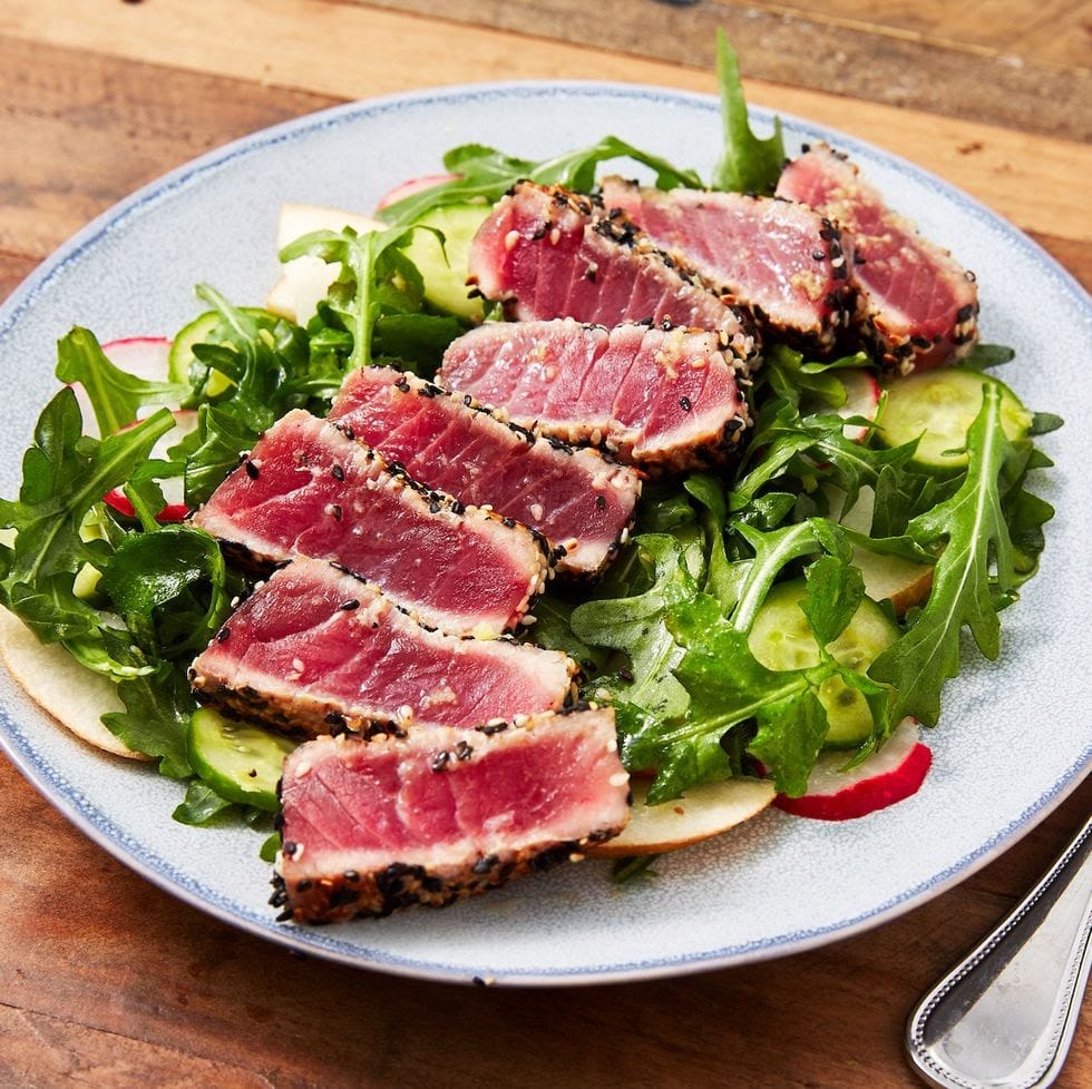 Seared Ahi Tuna and Arugula Pear Salad