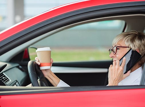 DISTRACTED DRIVING: KNOW THE 4 TYPES